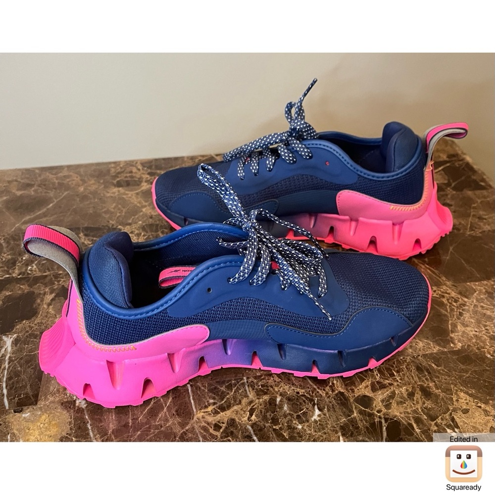 Reebok Blue and Pink Running Shoes - Picture 5 of 9